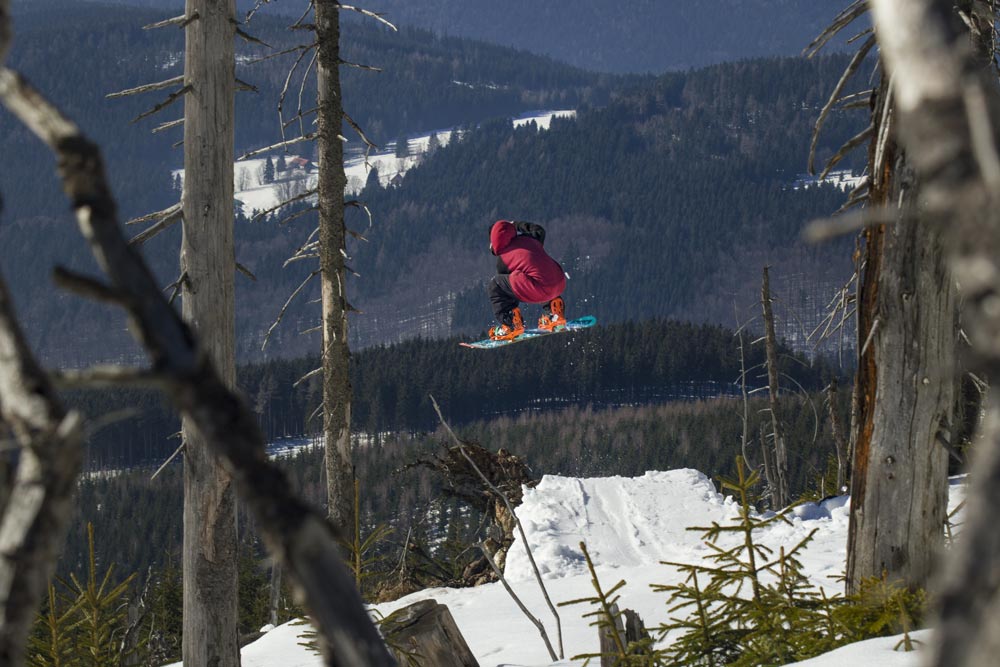 Yuki Kadono gana de manera espectacular el slopestyle de snowboard del Burton US Open