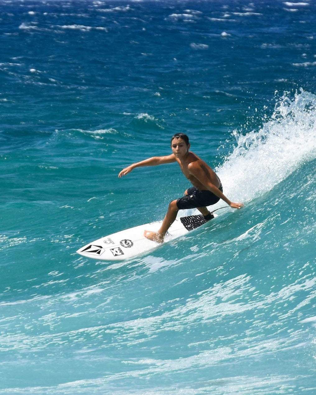 Nino_surf_The_Indian_Face