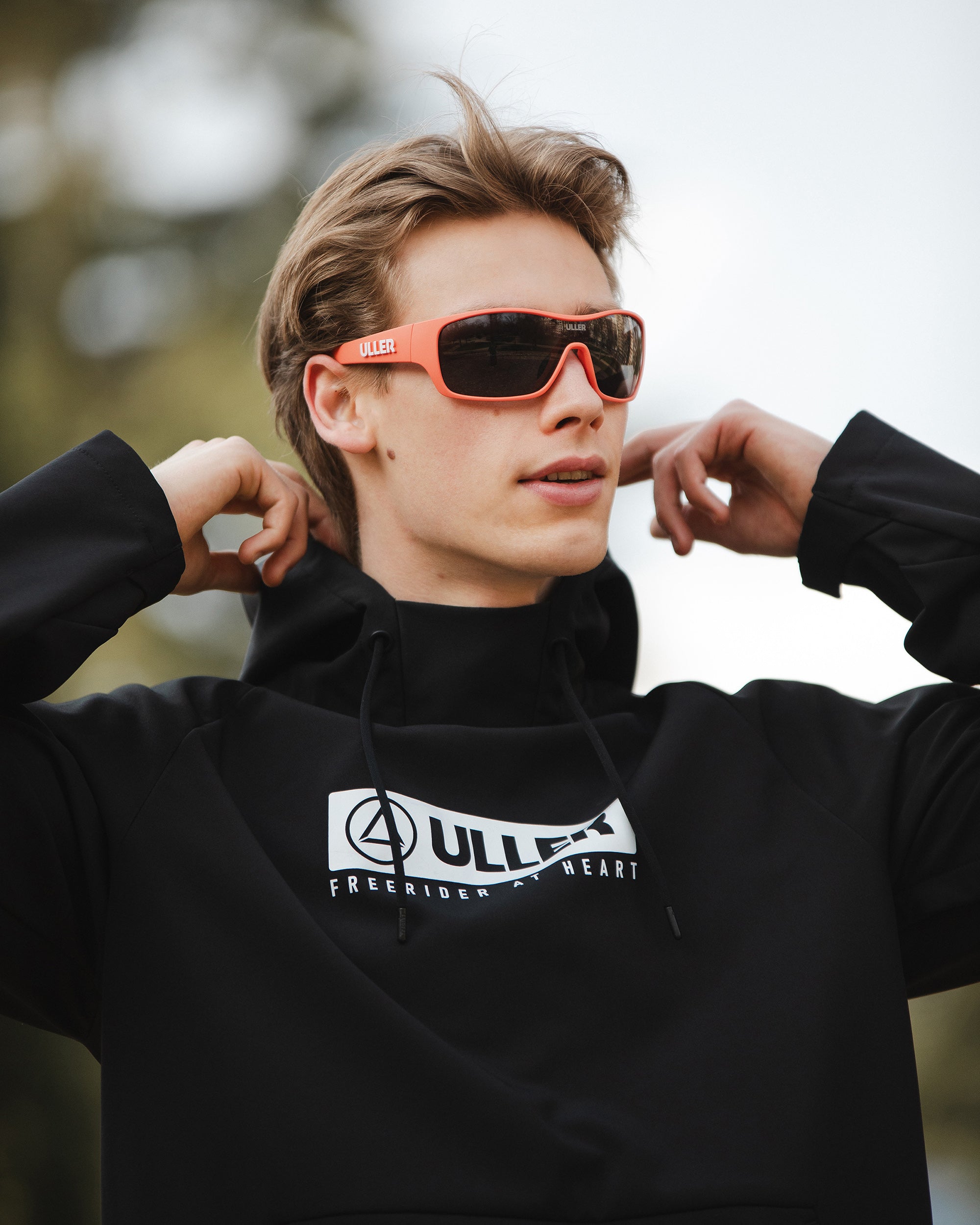 Tulivuori Ruusu / Musta